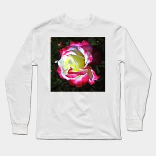 Open mind/Different view rose Long Sleeve T-Shirt